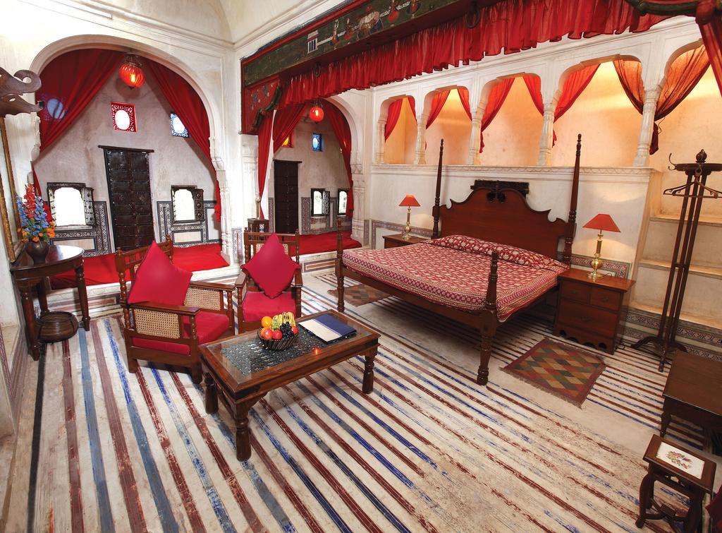 Hotel Radhika Haveli, Mandawa Mandāwa Exteriör bild